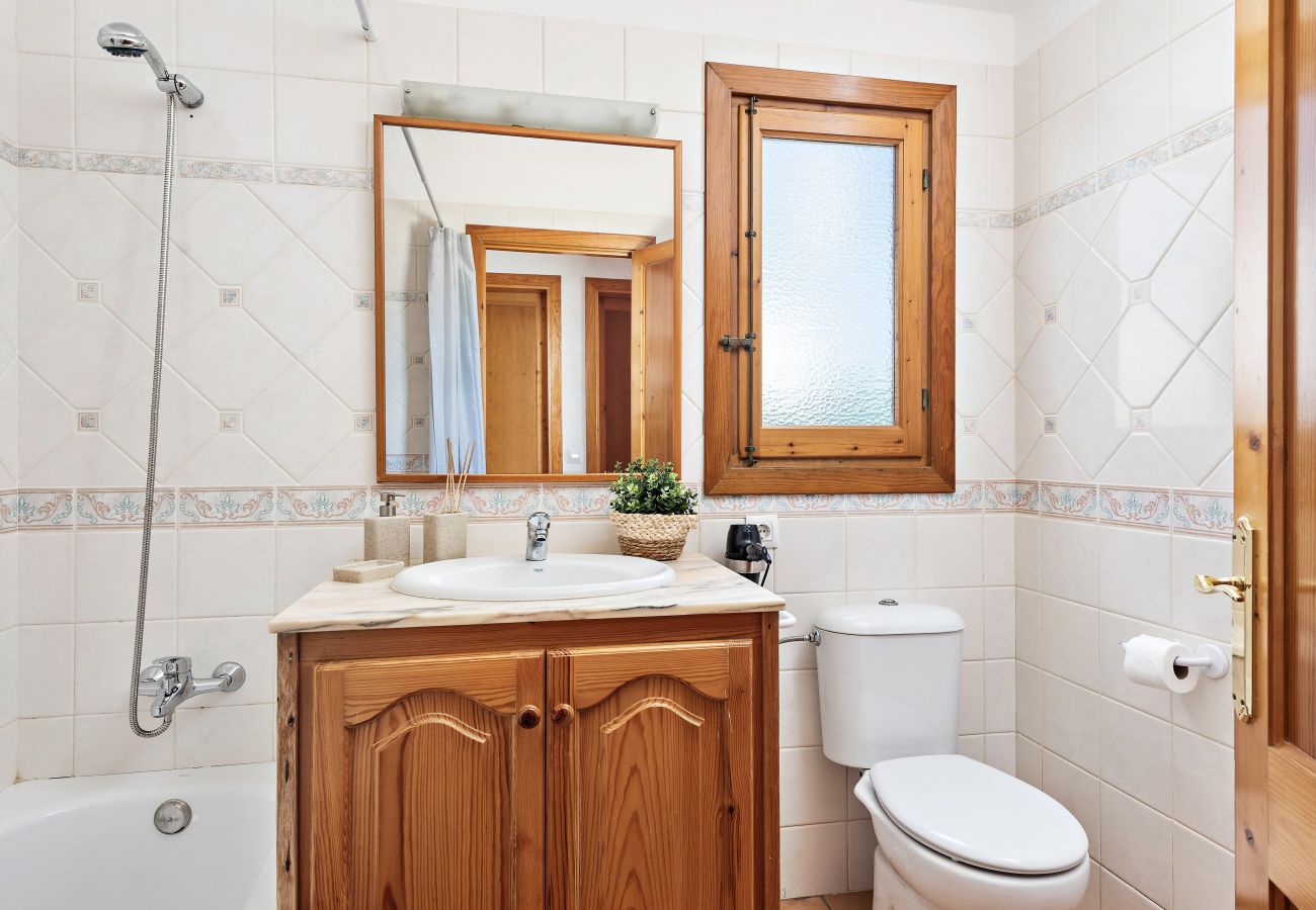 Villa en Cala´n Bosch - Villa Mar