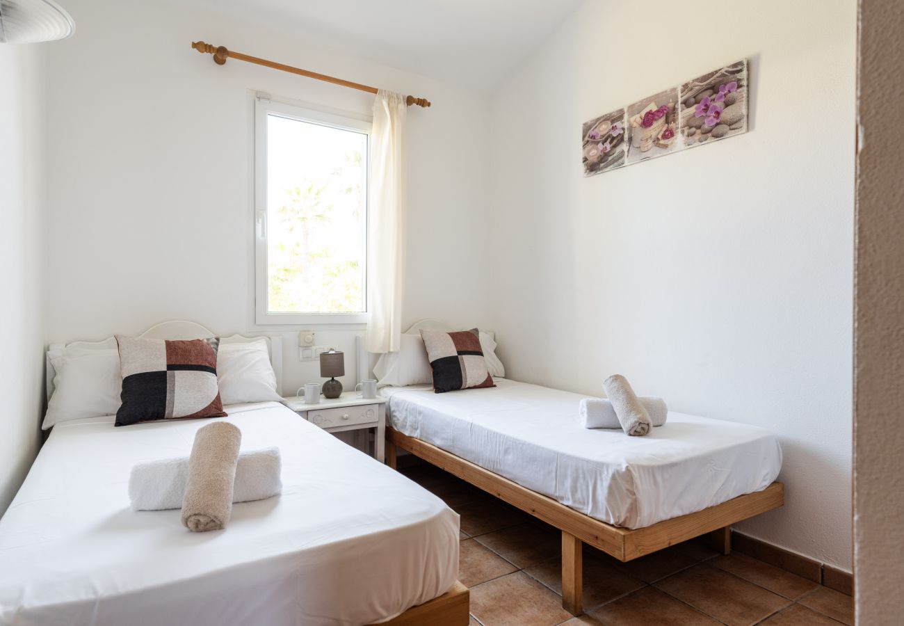 Villa in Cala´n Bosch - Villa Miguel