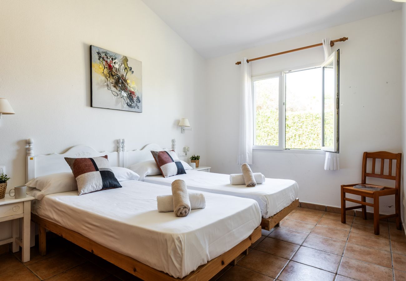 Villa à Cala´n Bosch - Villa Miguel