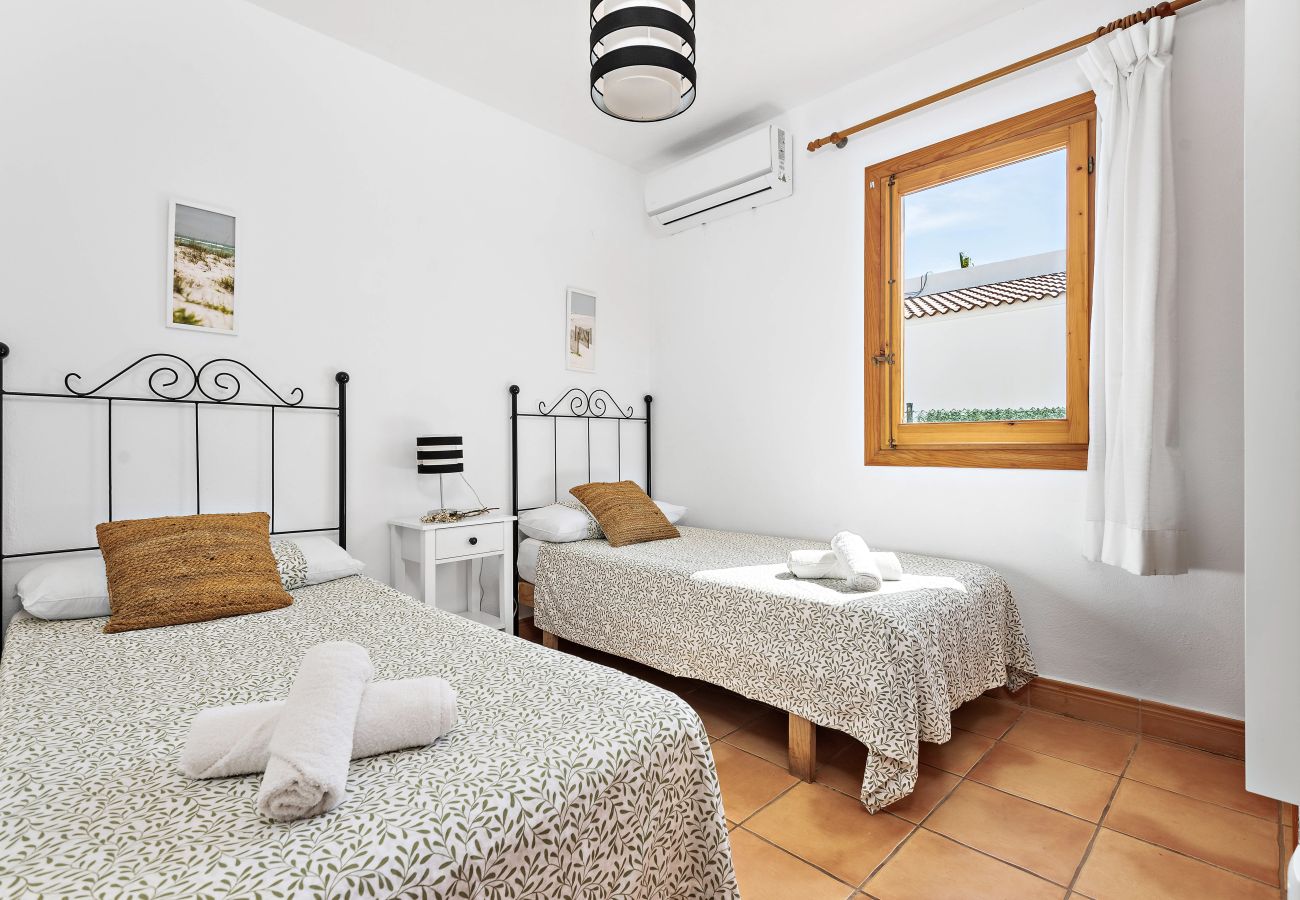 Villa a Cala´n Bosch - Villa Mar